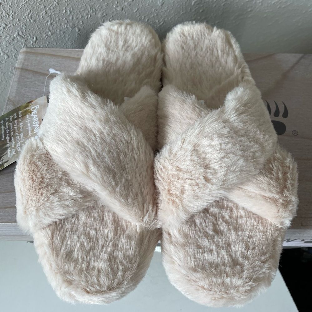 NIB BearPaw Brielle Faux Fur Slippers Size S (5-6) - Picture 2 of 10